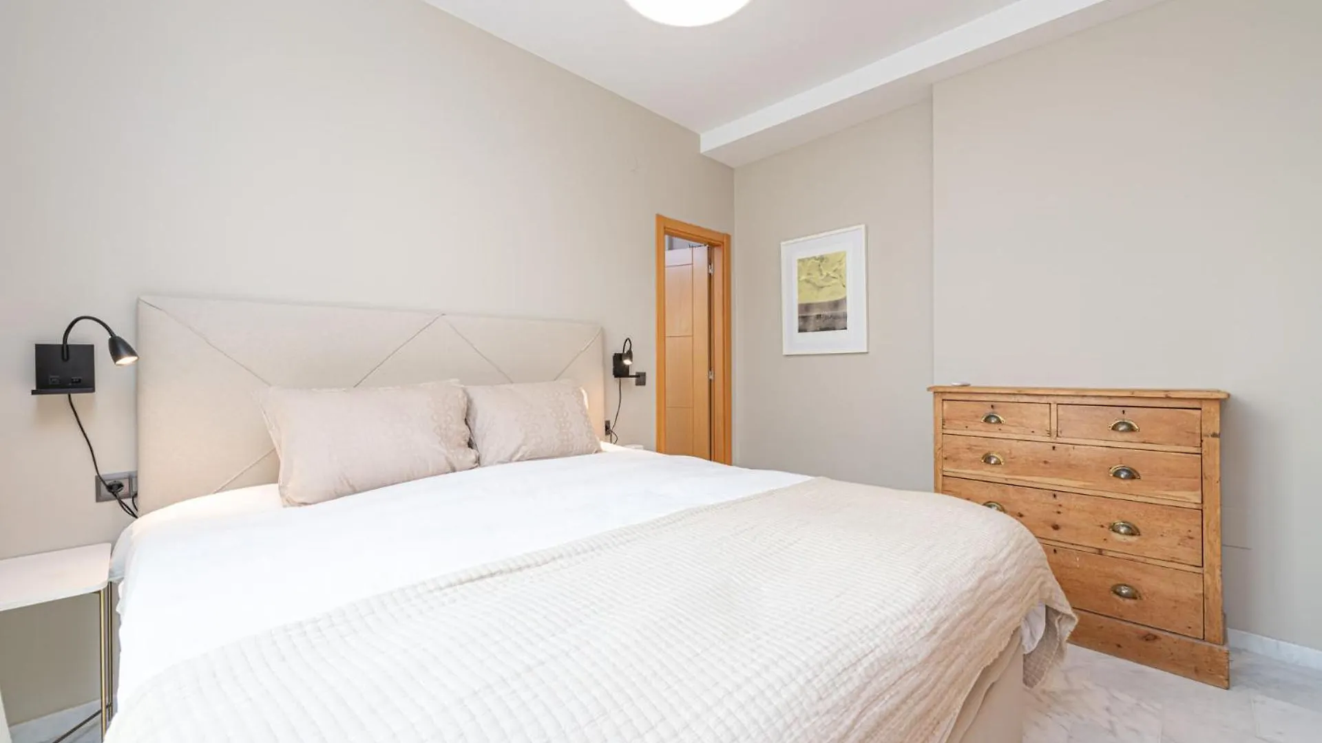Metropolitan Apartment In Malaga By Solaga Holiday Homes