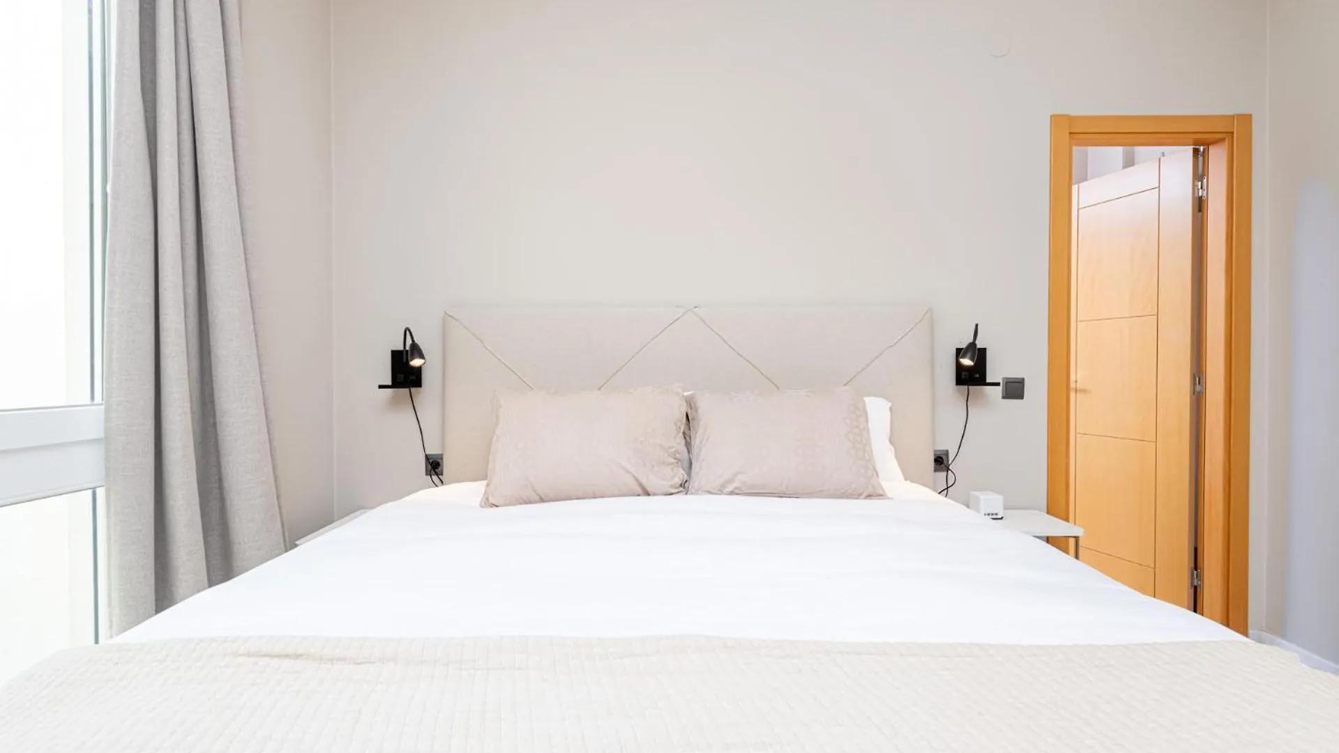 Metropolitan Apartment In Malaga By Solaga Holiday Homes